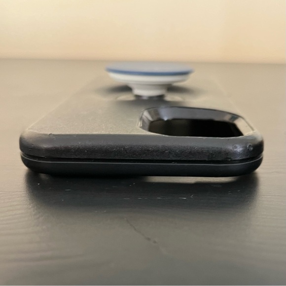 OtterBox + PopGrip Symmetry Series Case for iPhone 12 - Picture 3 of 5